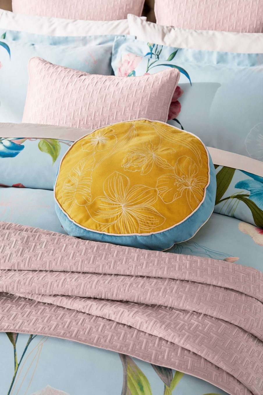 Homeware * | Ted Baker New Hampton Cotton Velvet Embroidered Piped Cushion New Threads